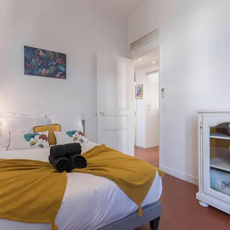 Couronne De Josephine - 10 Mn A Pied Du Palais Et Plages, Charme Et Authenticite Apartment *